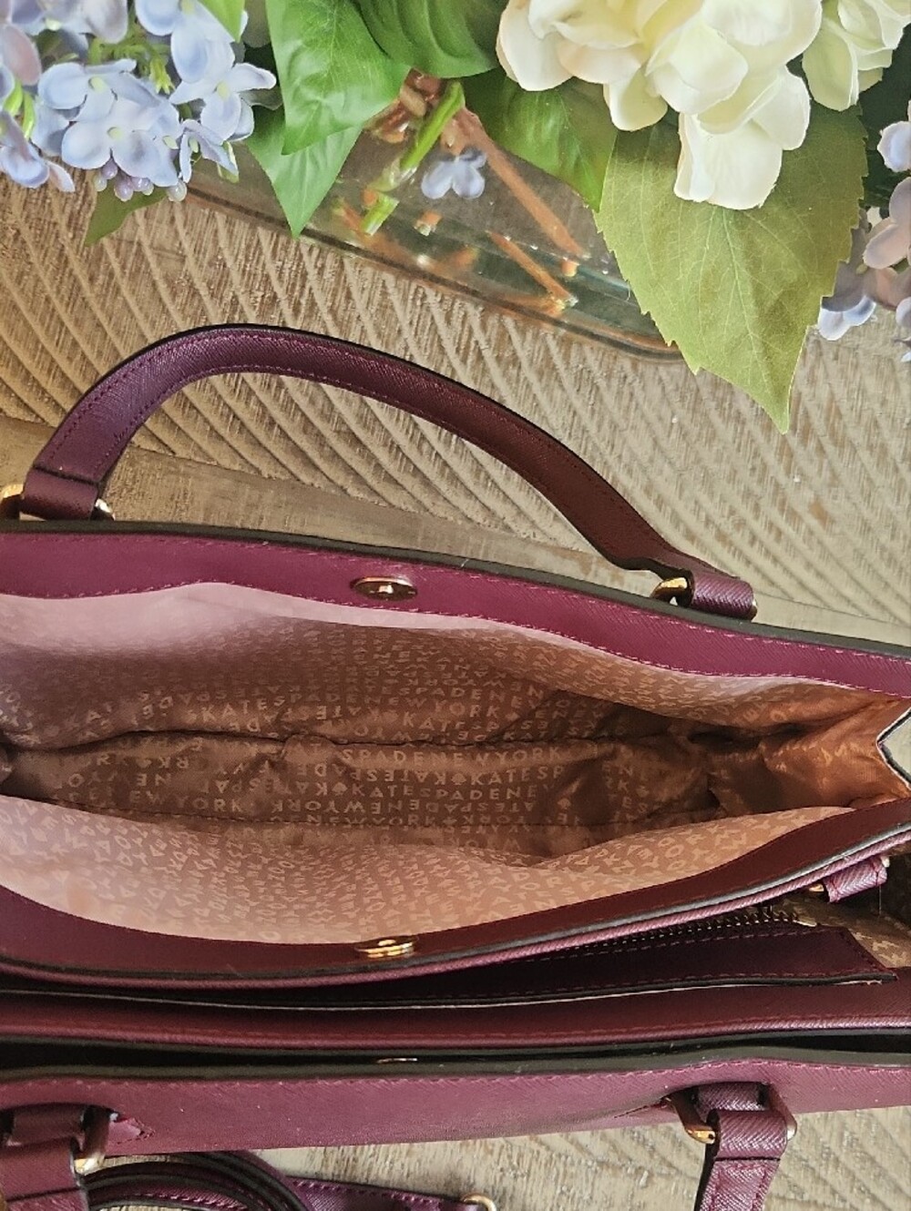 kate spade Saffiano Leather Satchel With Strap. Gorgeous Fall & Winter Bag! - Picture 7 of 8